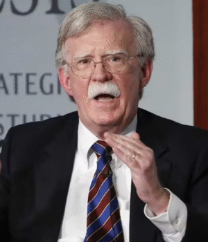 FBI allana la residencia de John Bolton en investigación por documentos clasificadosFBI Catea la casa de John Bolton, exasesor de seguridad de Trump