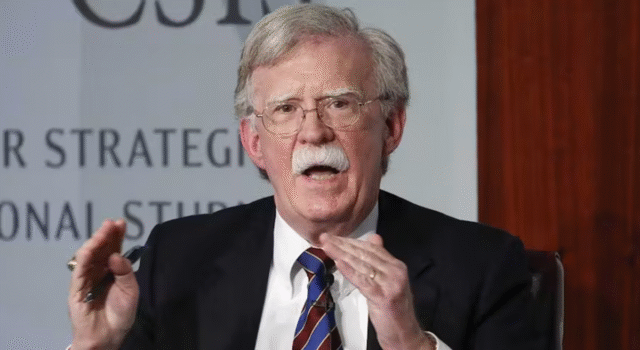 FBI allana la residencia de John Bolton en investigación por documentos clasificadosFBI Catea la casa de John Bolton, exasesor de seguridad de Trump