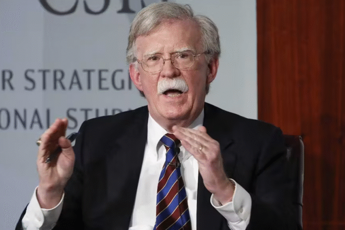 FBI allana la residencia de John Bolton en investigación por documentos clasificadosFBI Catea la casa de John Bolton, exasesor de seguridad de Trump